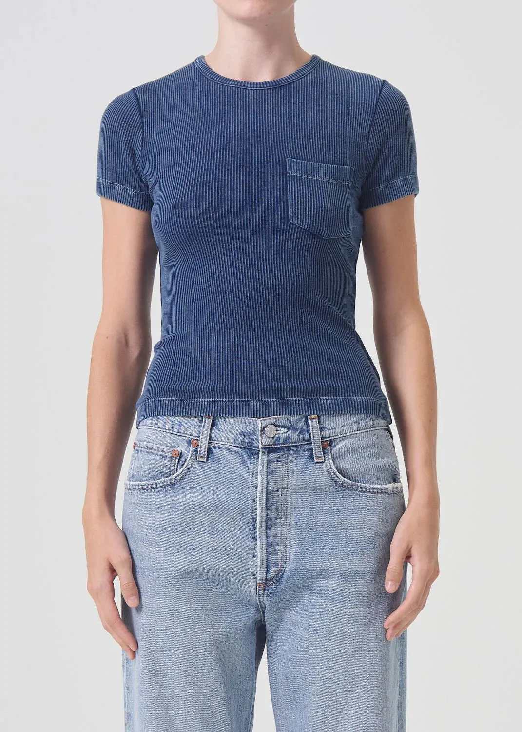 AGOLDE ARLO RIB POCKET TEE IN INDIGO