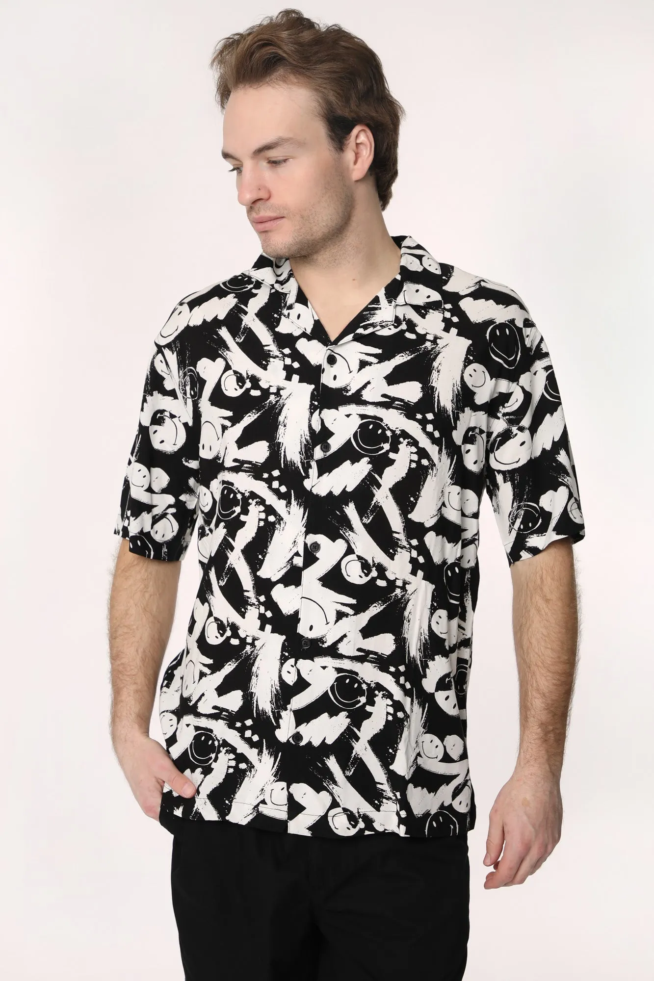 Amnesia Mens Printed Rayon Button-Up