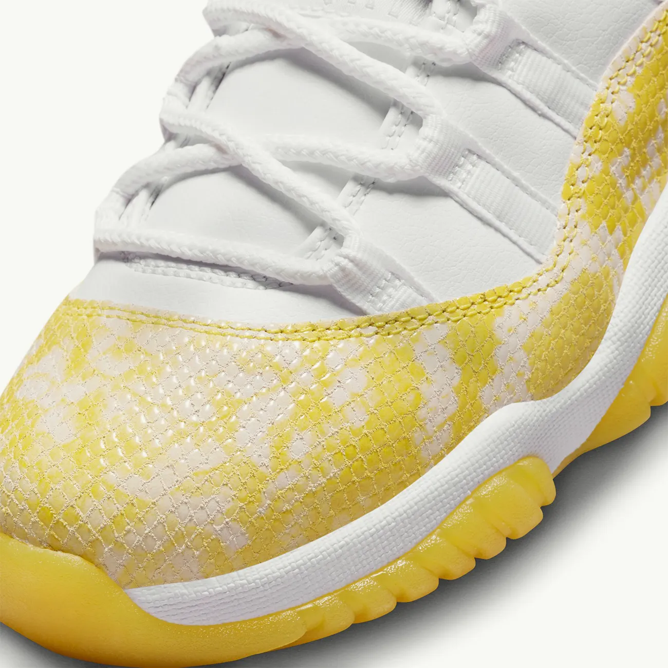 WOMENS AIR JORDAN 11 RETRO LOW WHITE TOUR YELLOW WHITE